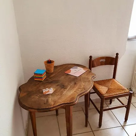 Entre Arenes Et Maison Carree Holiday home *